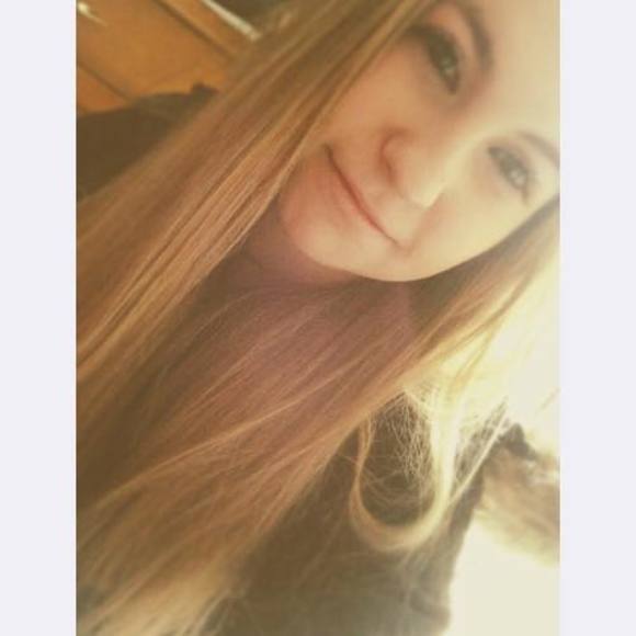 Meet your Posher, Melissa - Picture 1 of 1